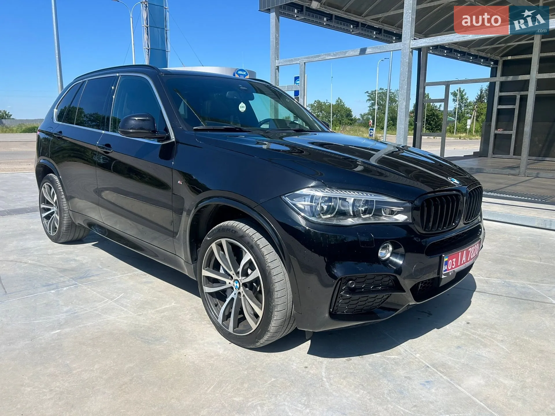 2016 BMW X5 M - мініатюра 9