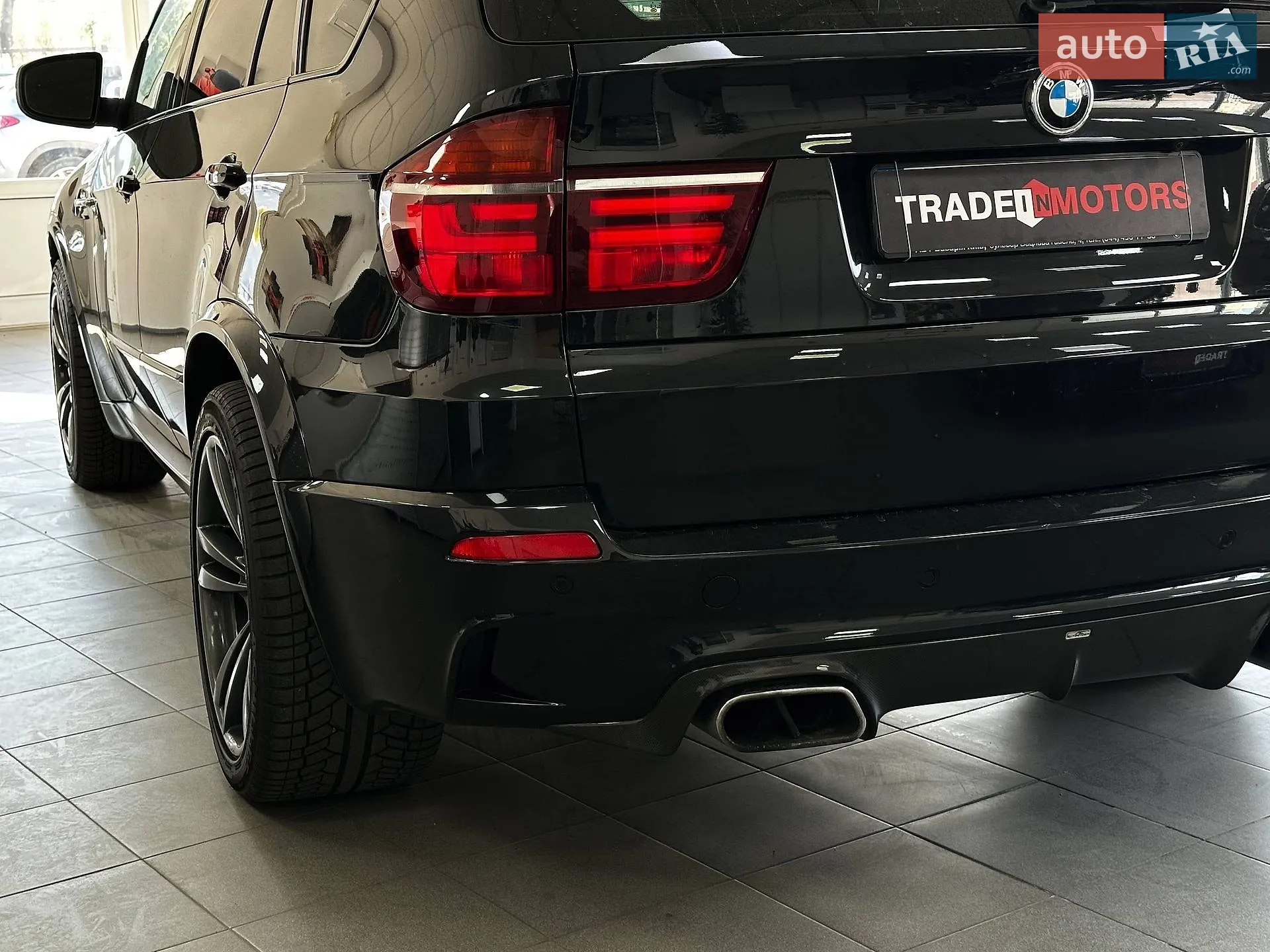 2010 BMW X5 M - мініатюра 7