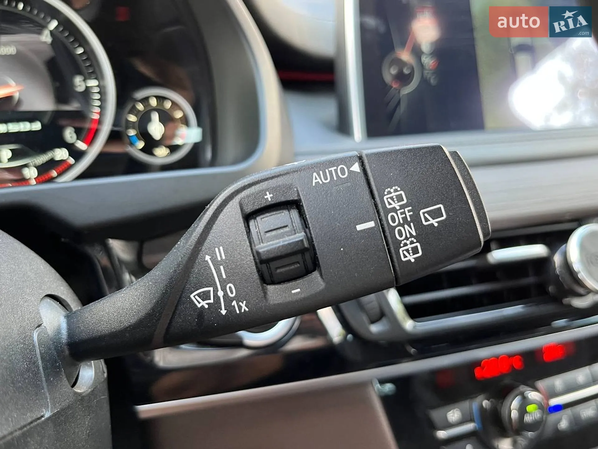 2014 BMW X5 M - мініатюра 18