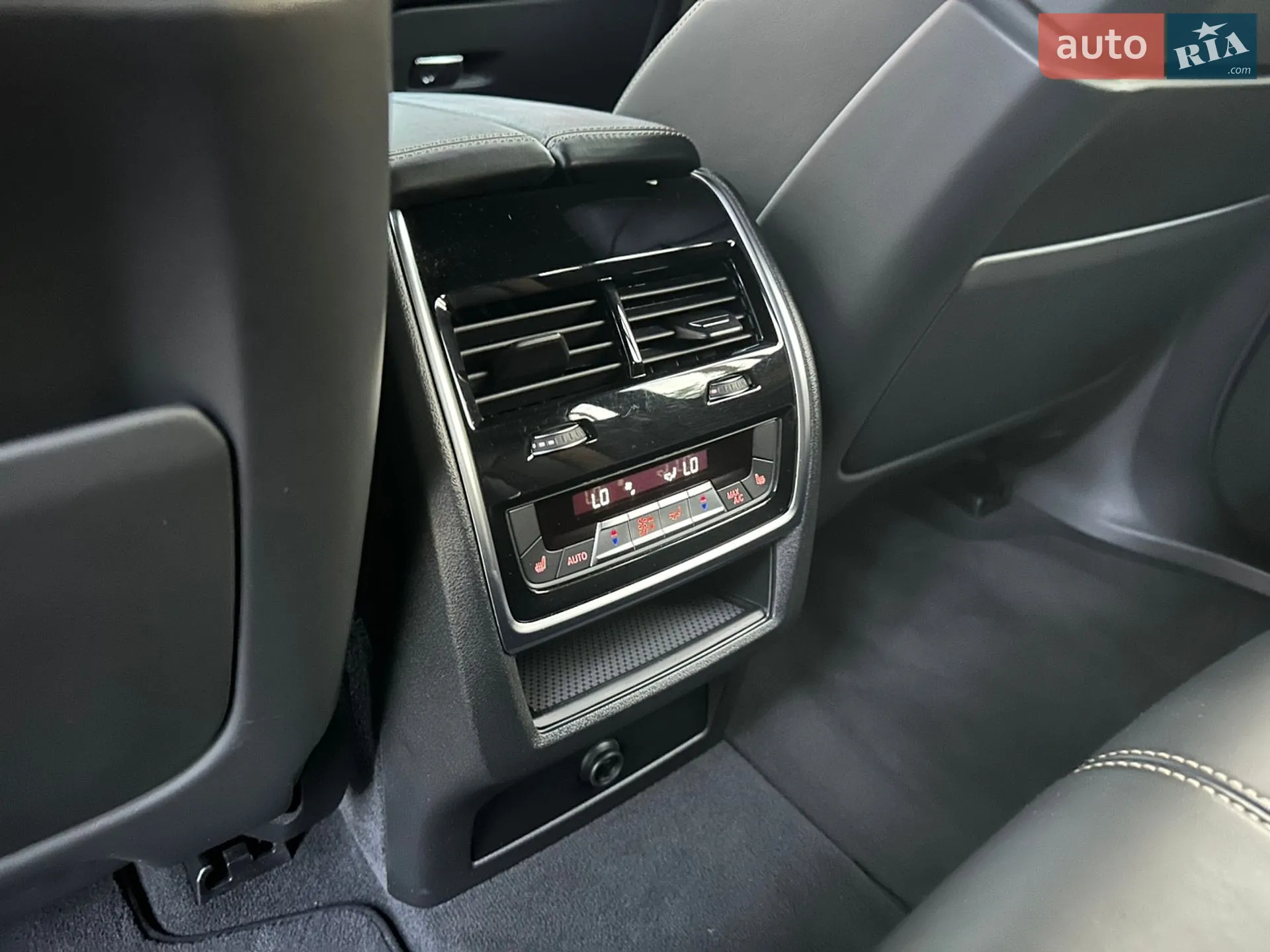 2020 BMW X5 M - мініатюра 167