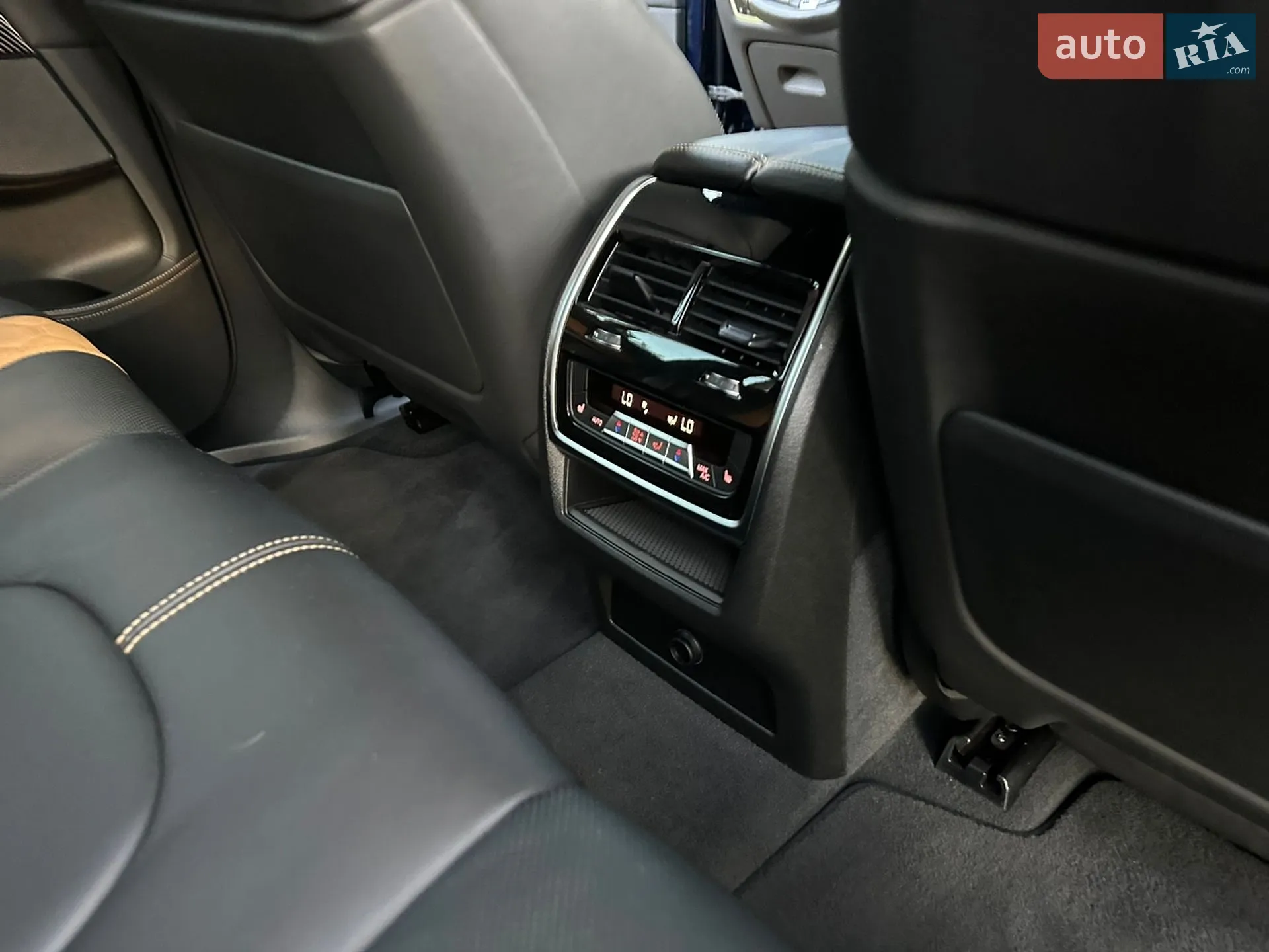 2020 BMW X5 M - мініатюра 174