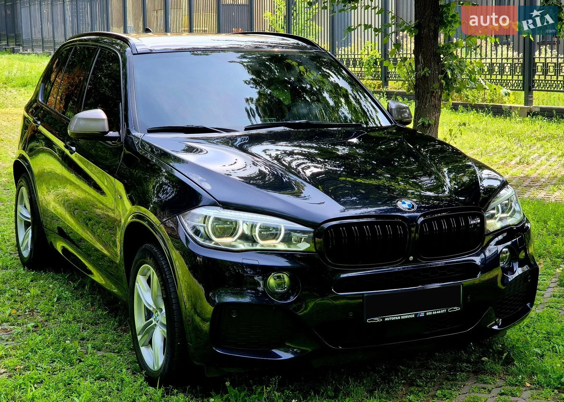 2017 BMW X5 M - мініатюра 6