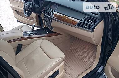 Внедорожник / Кроссовер BMW X5 2009 в 