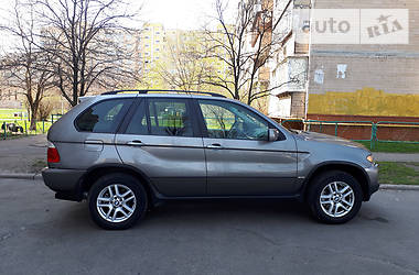 Позашляховик / Кросовер BMW X5 2004 в Києві
