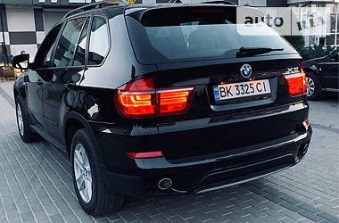 Внедорожник / Кроссовер BMW X5 2011 в Сарнах