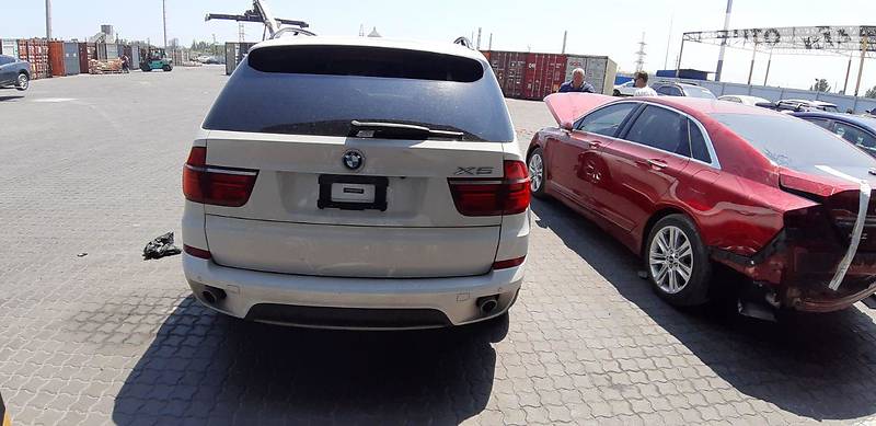 Внедорожник / Кроссовер BMW X5 2013 в Киеве