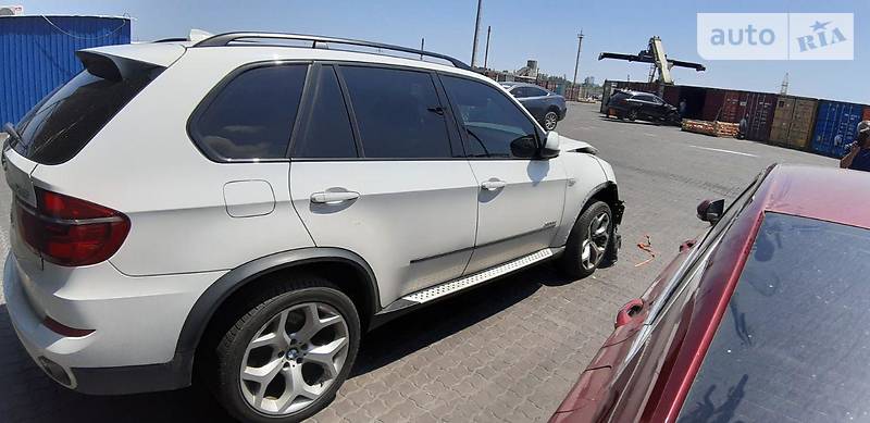 Внедорожник / Кроссовер BMW X5 2013 в Киеве