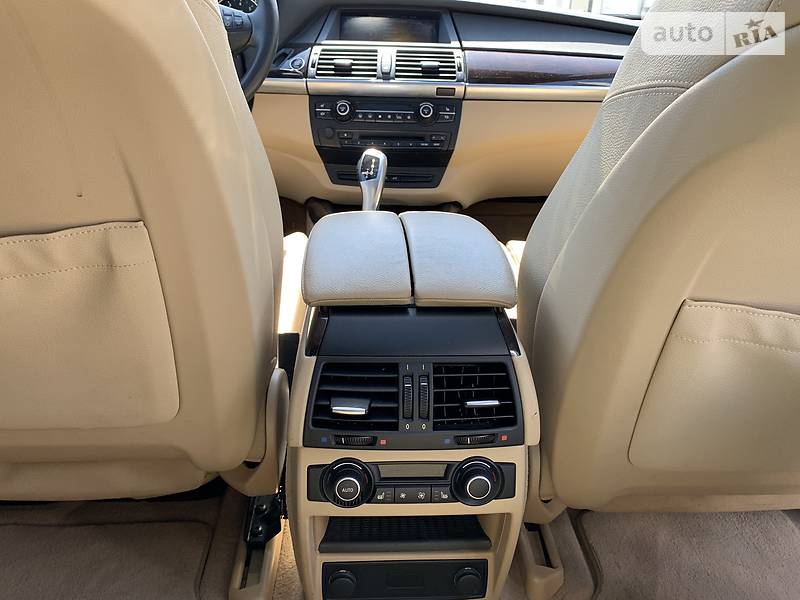 Позашляховик / Кросовер BMW X5 2011 в Києві