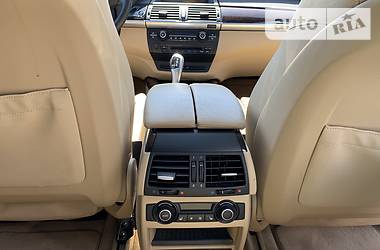Позашляховик / Кросовер BMW X5 2011 в 
