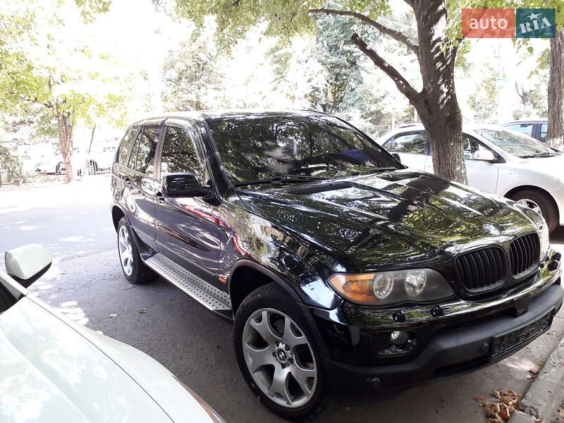 Внедорожник / Кроссовер BMW X5 2003 в Черноморске