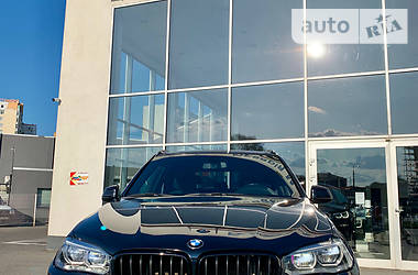 Позашляховик / Кросовер BMW X5 2015 в  фото 2 Позашляховик / Кросовер BMW X5 2015 в
