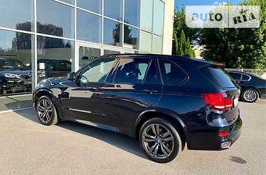 Позашляховик / Кросовер BMW X5 2015 в  фото 10 Позашляховик / Кросовер BMW X5 2015 в