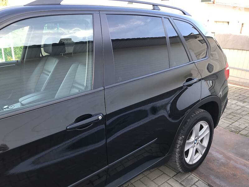 Внедорожник / Кроссовер BMW X5 2008 в Черновцах