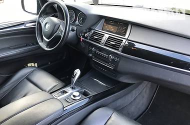 Позашляховик / Кросовер BMW X5 2008 в 