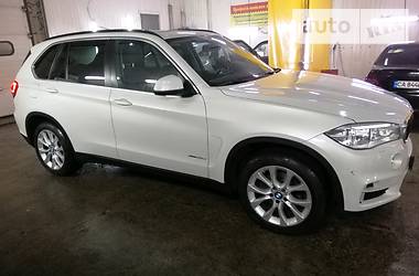 Позашляховик / Кросовер BMW X5 2015 в 