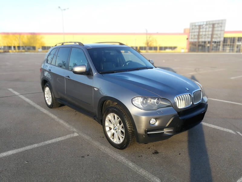 Позашляховик / Кросовер BMW X5 2008 в Чернівцях