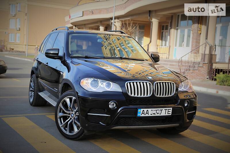 Внедорожник / Кроссовер BMW X5 2012 в Киеве