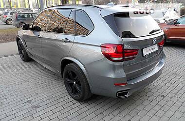 Позашляховик / Кросовер BMW X5 2014 в 