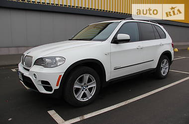 Внедорожник / Кроссовер BMW X5 2011 в Киеве