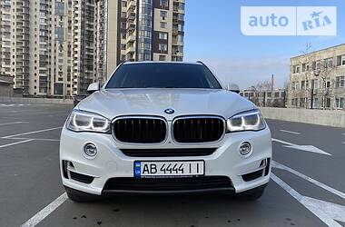 Позашляховик / Кросовер BMW X5 2015 в 