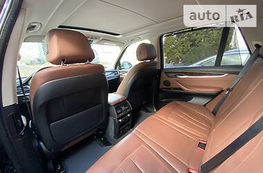 Позашляховик / Кросовер BMW X5 2015 в 
