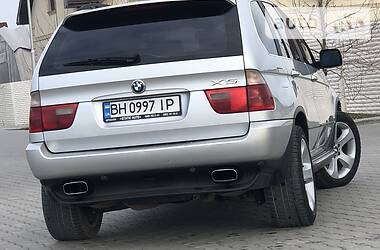 Позашляховик / Кросовер BMW X5 2002 в 