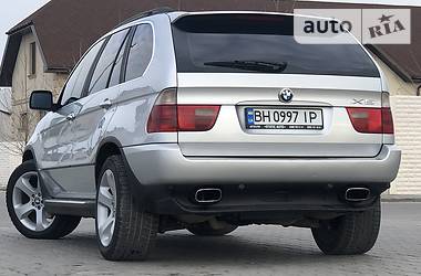 Позашляховик / Кросовер BMW X5 2002 в 