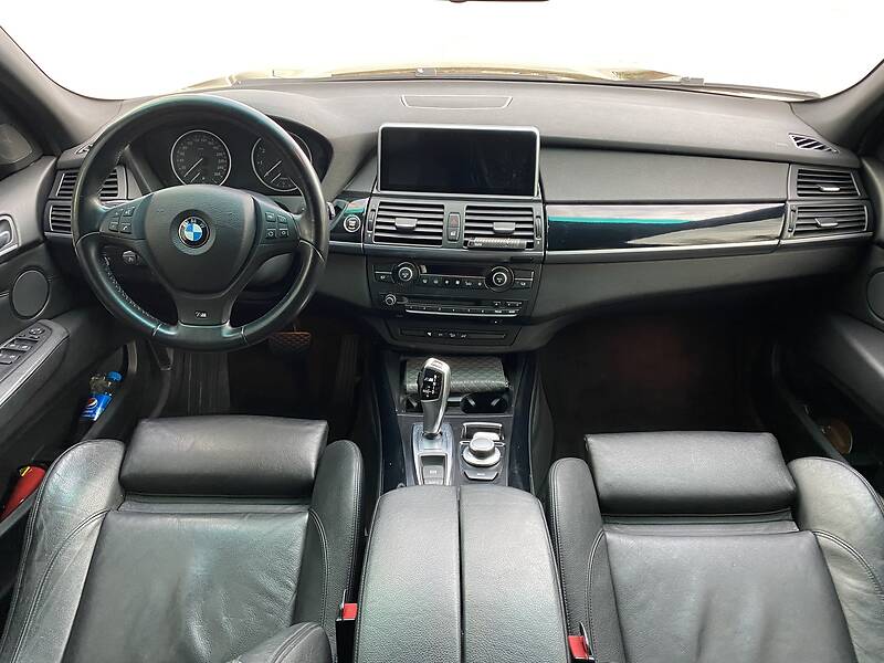 Позашляховик / Кросовер BMW X5 2009 в Луцьку