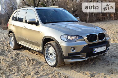 Позашляховик / Кросовер BMW X5 2007 в 