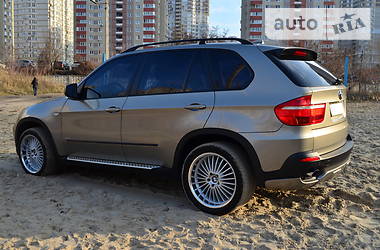 Позашляховик / Кросовер BMW X5 2007 в 
