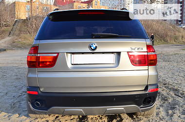 Позашляховик / Кросовер BMW X5 2007 в 
