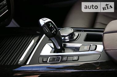 Позашляховик / Кросовер BMW X5 2016 в 