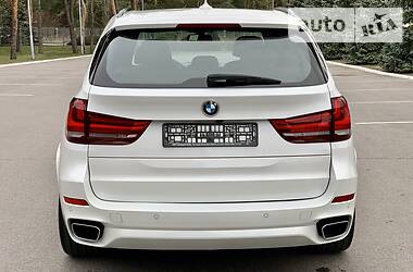 Позашляховик / Кросовер BMW X5 2017 в 