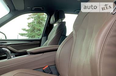 Позашляховик / Кросовер BMW X5 2017 в 