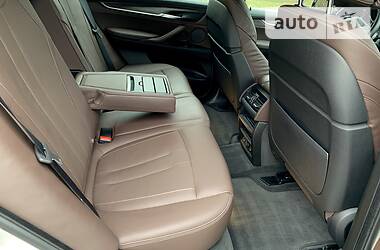 Позашляховик / Кросовер BMW X5 2017 в 