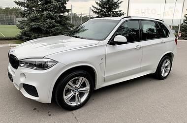Позашляховик / Кросовер BMW X5 2017 в 