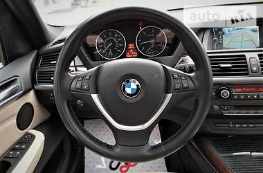 Позашляховик / Кросовер BMW X5 2012 в 