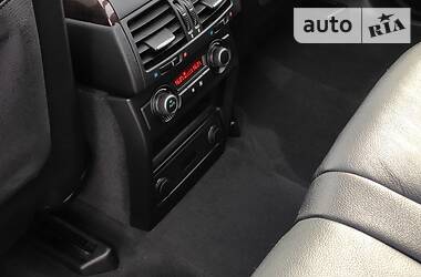 Позашляховик / Кросовер BMW X5 2013 в 