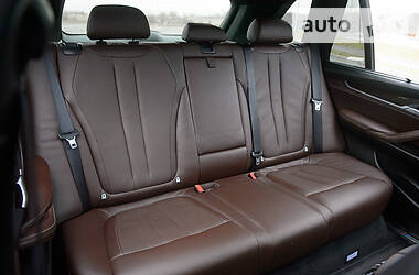 Позашляховик / Кросовер BMW X5 2015 в 