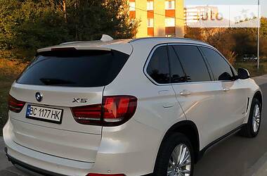 Позашляховик / Кросовер BMW X5 2017 в 