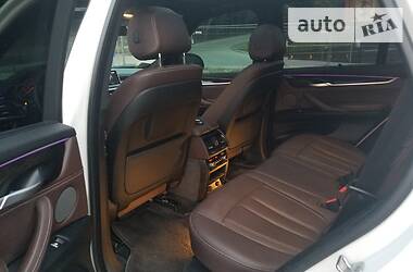 Позашляховик / Кросовер BMW X5 2017 в 