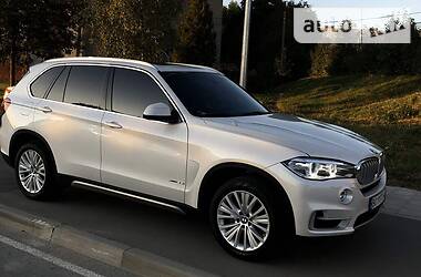 Позашляховик / Кросовер BMW X5 2017 в 