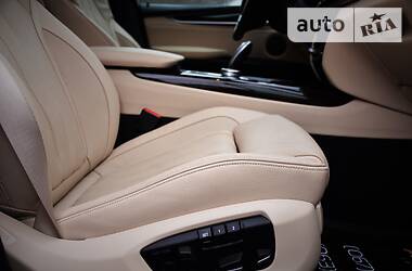 Позашляховик / Кросовер BMW X5 2017 в 