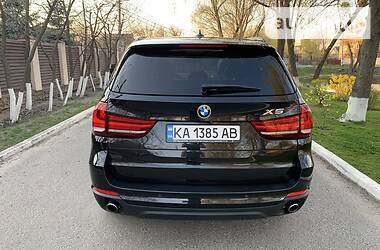 Позашляховик / Кросовер BMW X5 2014 в 