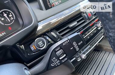 Позашляховик / Кросовер BMW X5 2015 в 