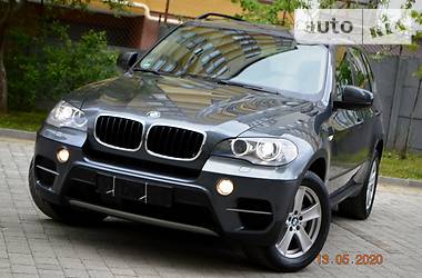 Позашляховик / Кросовер BMW X5 2011 в 