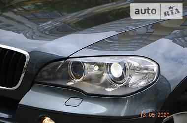 Позашляховик / Кросовер BMW X5 2011 в 