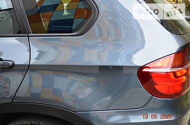Позашляховик / Кросовер BMW X5 2011 в 