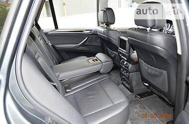 Позашляховик / Кросовер BMW X5 2011 в 