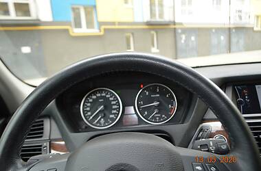 Позашляховик / Кросовер BMW X5 2011 в 